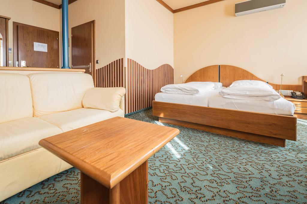 וינה Hotel Eitljoerg מראה חיצוני תמונה