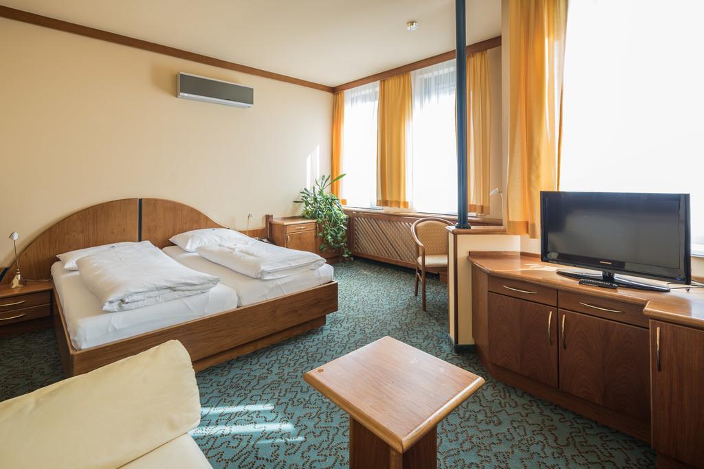 וינה Hotel Eitljoerg מראה חיצוני תמונה